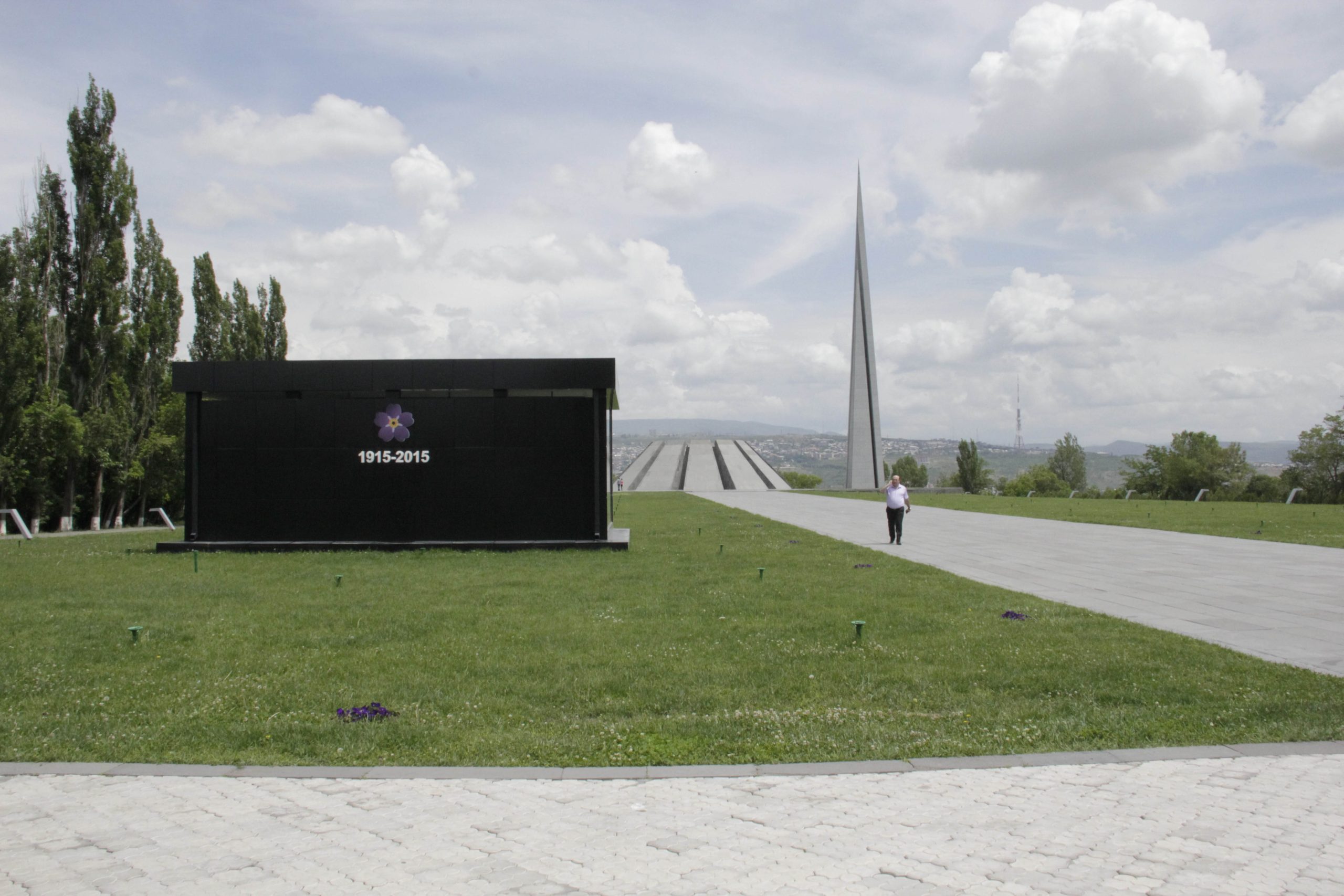 22_So_zum_Bsp._auch_beim_Denkmal_zum_armenischen_Genozid_vor_hundert_Jahren