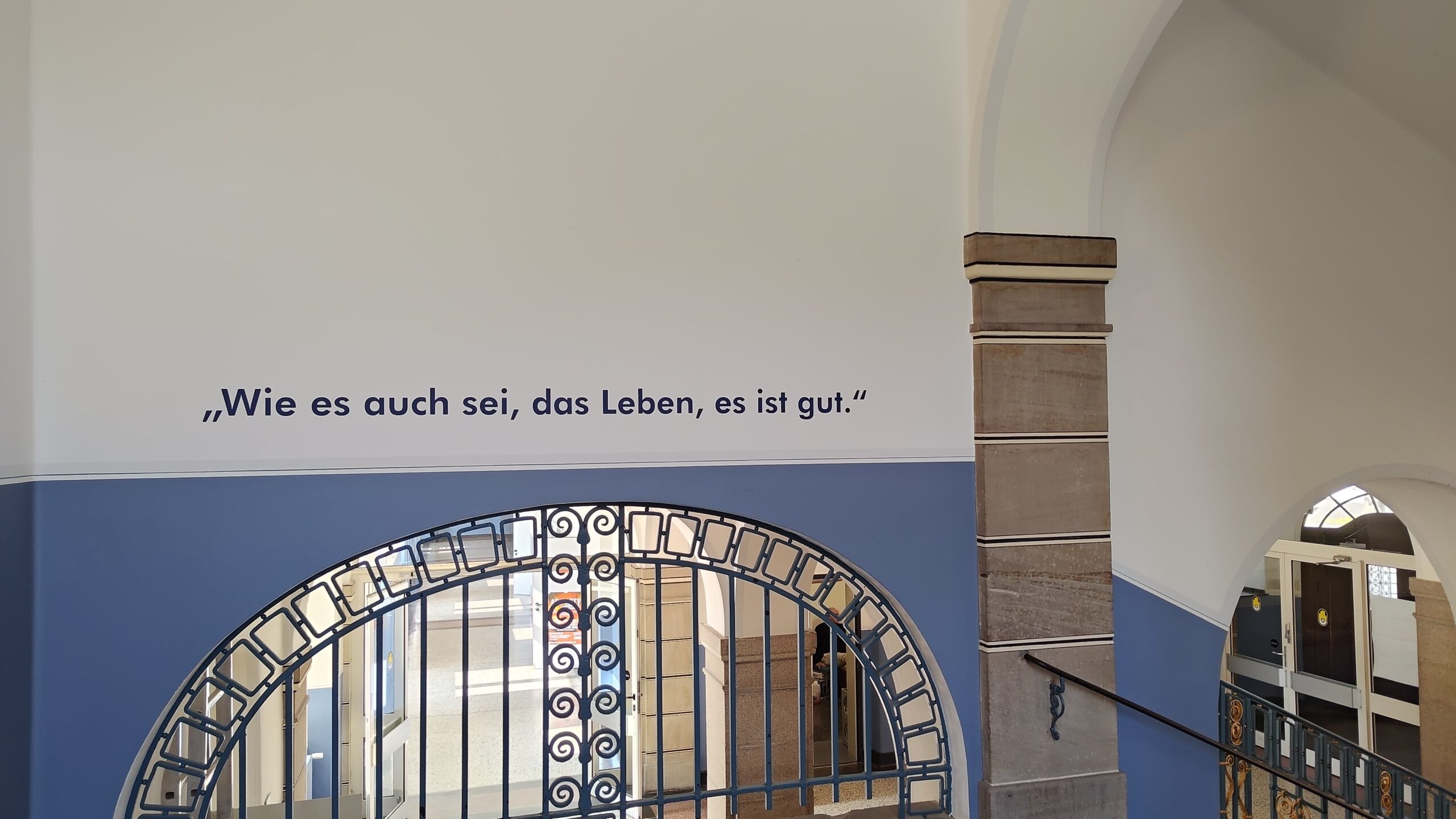 „Zitate sind Überreste der Gedanken anderer Menschen.“